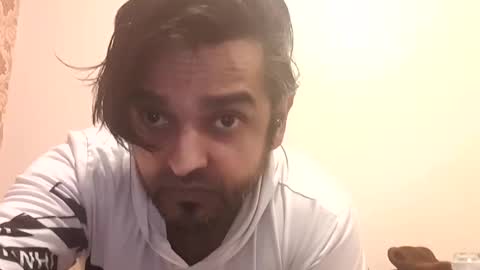 Snapshot of manny501984 chatting on March 28, 11:59 pm manny501984 online show from March 28, 11:59 pm