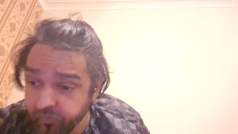 Snapshot of manny501984 chatting on April 6, 12:41 am manny501984 online show from April 6, 12:41 am