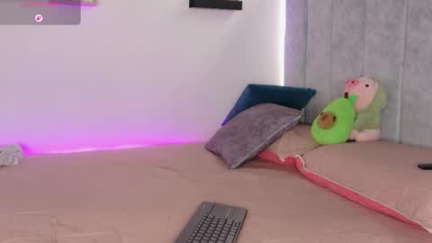 Manu  online show from March 26, 5:51 pm