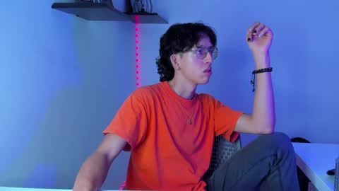 Manuel online show from January 25, 8:00 pm