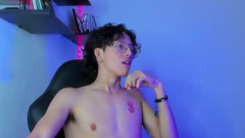 Manuel online show from February 12, 10:48 pm