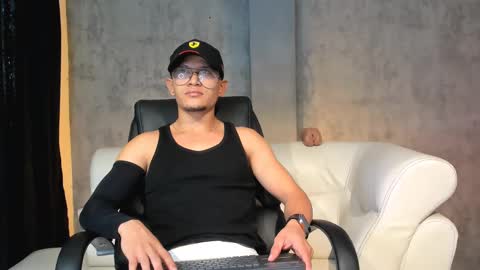 Manuel online show from September 28, 1:38 pm