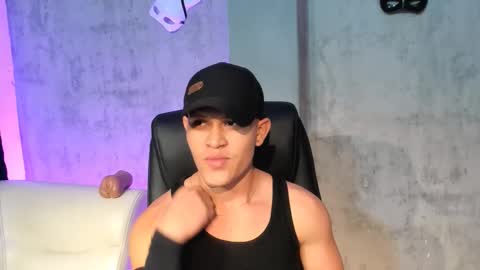 Manuel online show from October 4, 9:24 pm