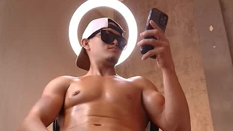 Manuel online show from February 23, 8:17 pm