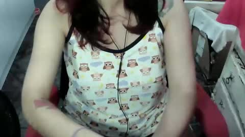 Manu Escarlate online show from March 25, 5:46 am