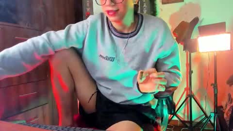 mar_alexis online show from February 28, 11:00 am