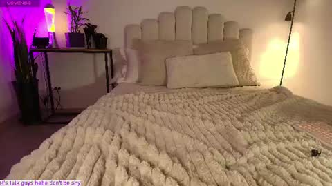 Mara Santoro online show from June 27, 12:59 am