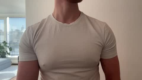 Snapshot of marcb212 chatting on March 8, 11:16 am marcb212 online show from March 8, 11:16 am