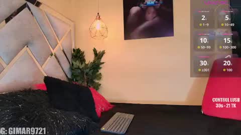 Snapshot of marcela_davila1 chatting on June 25, 5:12 am Marcela online show from June 25, 5:12 am