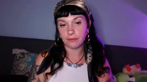 MarcelineAltaria online show from September 16, 3:51 am