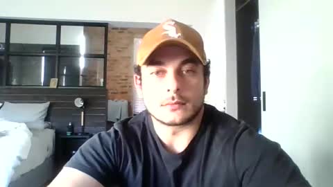 marcelpret20 online show from June 4, 1:17 pm