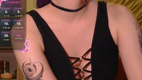 marci_n online show from October 5, 9:13 pm