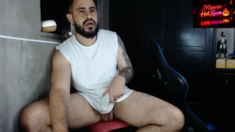 marco_aure online show from May 20, 12:17 am