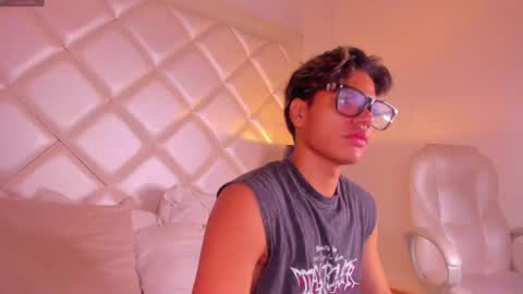 marco_deluxe online show from May 29, 11:41 am