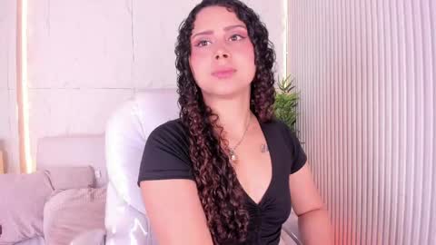 Marelyn online show from April 18, 11:36 am