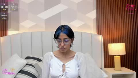 Aitana online show from April 7, 2:01 am