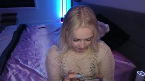 margot_robbie7 online show from June 11, 1:16 am