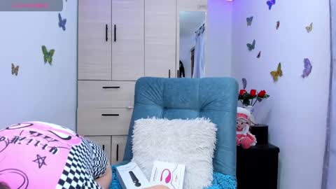 Maria camila online show from April 18, 7:07 pm