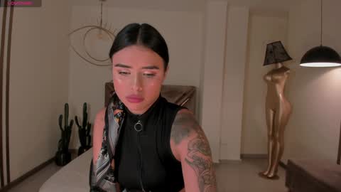 MARIA HERRERA  online show from December 6, 4:36 am