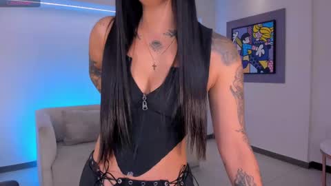 MARIA HERRERA  online show from September 23, 9:51 pm