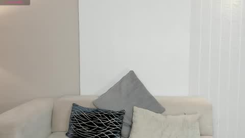 MARIA HERRERA  online show from February 18, 7:43 pm