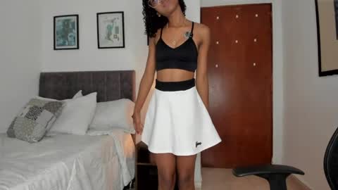 Mariana online show from April 23, 8:00 pm