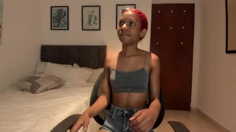 Mariana online show from June 8, 8:09 pm