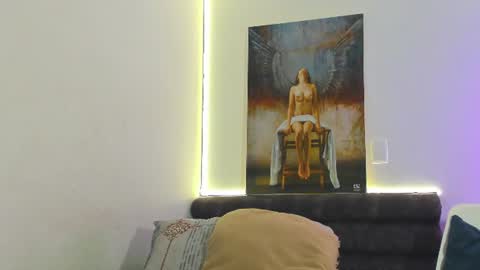 Mariana Angel online show from July 18, 12:31 pm