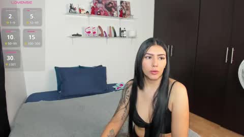 MARIANA Y VALENTINA online show from October 17, 11:13 am