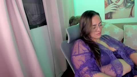 Mariana Lopez online show from February 20, 6:26 am