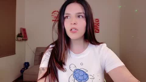 mariangeel_ online show from June 11, 12:54 am