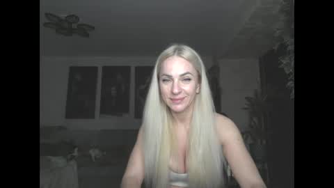 Snapshot of marianna1977 chatting on April 26, 6:49 pm marianna1977 online show from April 26, 6:49 pm
