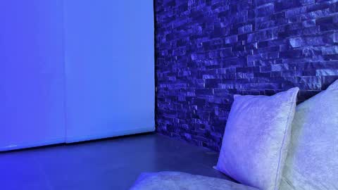 M A R I A N E online show from April 7, 12:22 am