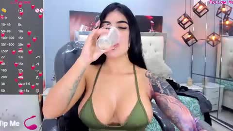 Snapshot of mariansexx chatting on June 24, 12:37 pm Marian Sexy online show from June 24, 12:37 pm