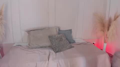 Snapshot of mariapettit chatting on July 2, 3:23 am Maria Pettit online show from July 2, 3:23 am