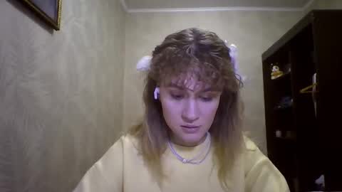 Elianor online show from March 15, 3:40 pm