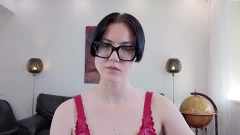 Marie Fitch online show from June 9, 3:40 am