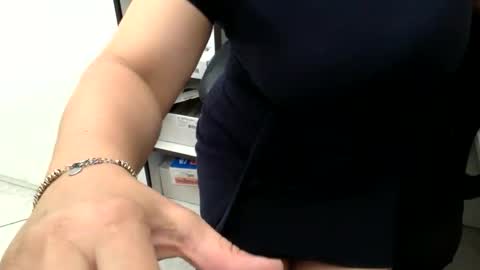 Snapshot of marikapikkola chatting on June 5, 12:44 pm Mary... online show from June 5, 12:44 pm