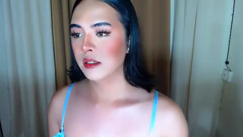 Snapshot of marikosue01 chatting on July 2, 1:49 am marikosue online show from July 2, 1:49 am