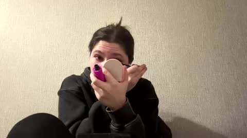 Emmie online show from March 17, 8:23 pm