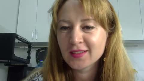 mariza_love359092 online show from February 27, 10:43 pm