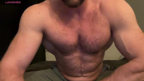 mark9222222 online show from April 3, 8:29 pm