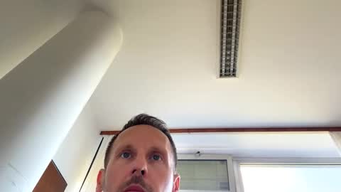 Mark online show from April 9, 10:53 am