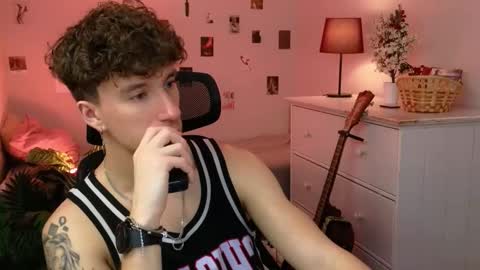 mark_caron online show from March 8, 8:23 pm