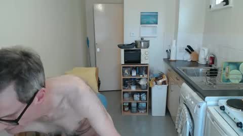 mark_islington online show from September 10, 7:08 am