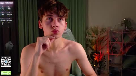 Mark online show from November 1, 1:35 pm