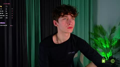 Mark online show from April 12, 3:50 pm