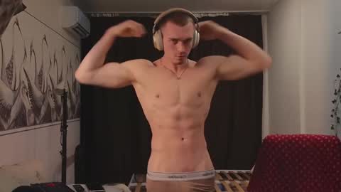 Snapshot of mark_stiff chatting on December 30, 12:52 pm Mark online show from December 30, 12:52 pm