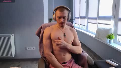 Snapshot of mark_stiff chatting on January 10, 12:15 pm Mark online show from January 10, 12:15 pm