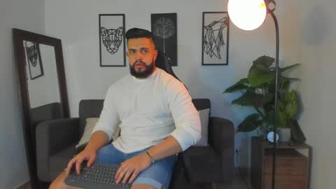 mark_x23 online show from April 7, 2:34 am